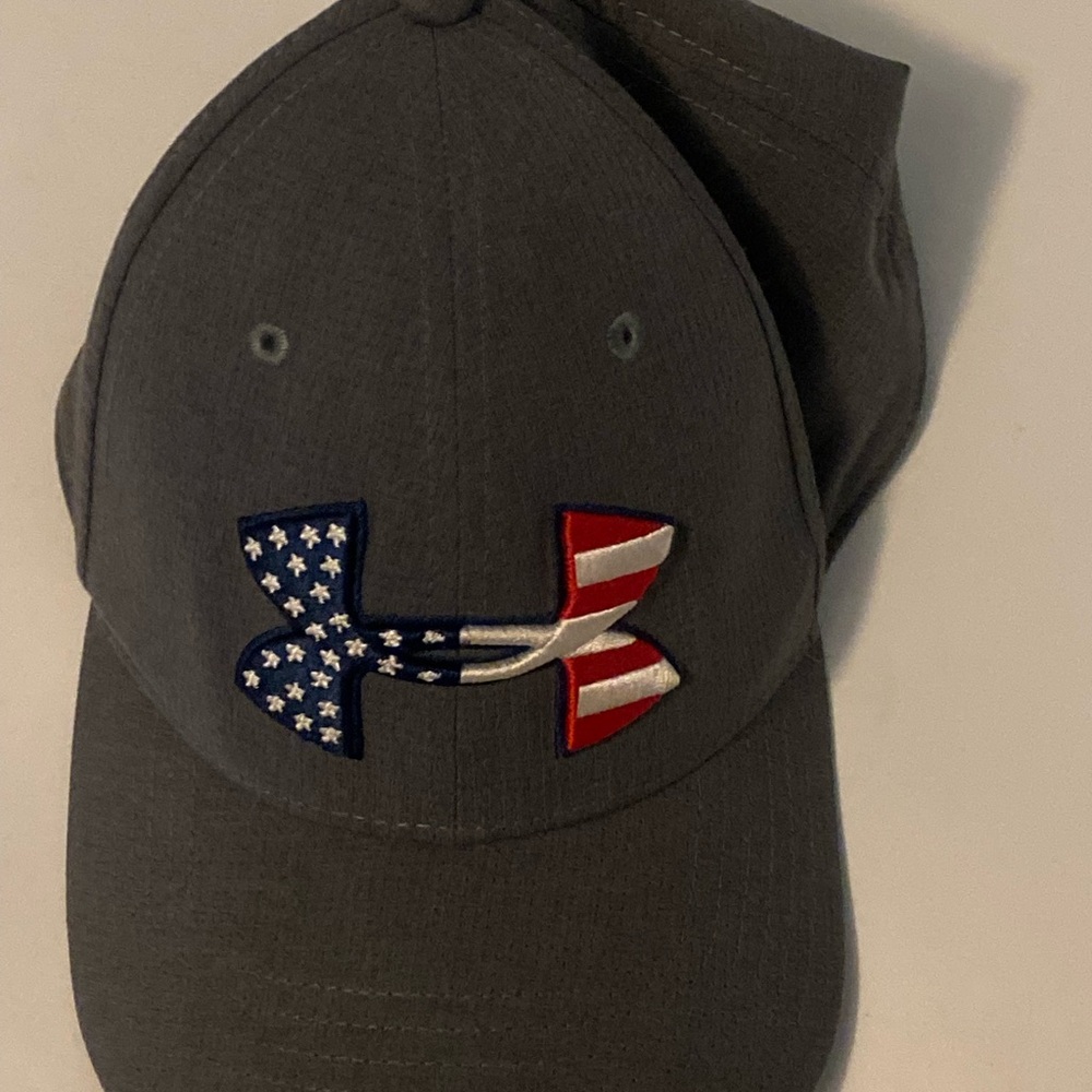 Under Armour grey Performance Baseball Cap